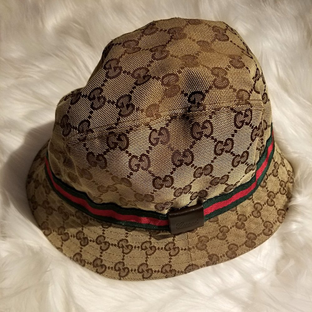 Gucci Bucket Hat (Gucci Script Logo Version) - Picture 2 of 5